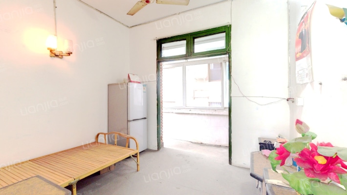 西街168号二手房实景图