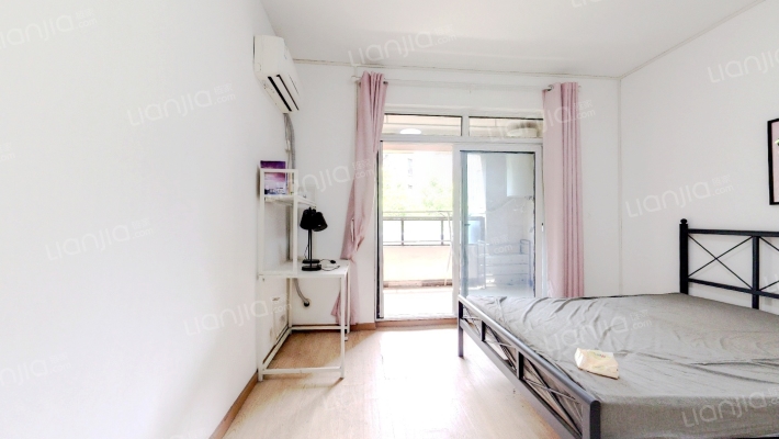 当代安普顿小镇二手房实景图