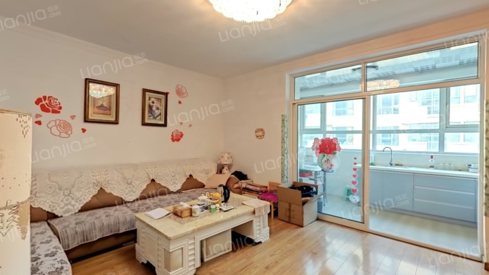 维多利亚花园E区二手房实景图