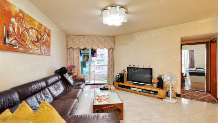 朗晴居一期二手房实景图