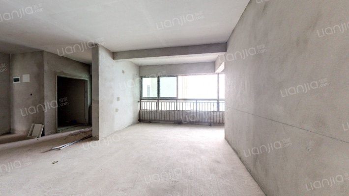 恒森亲水台二手房实景图