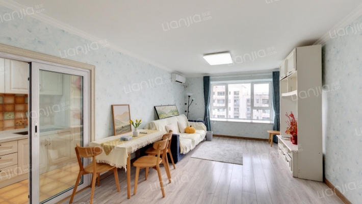 燕莎后二手房实景图