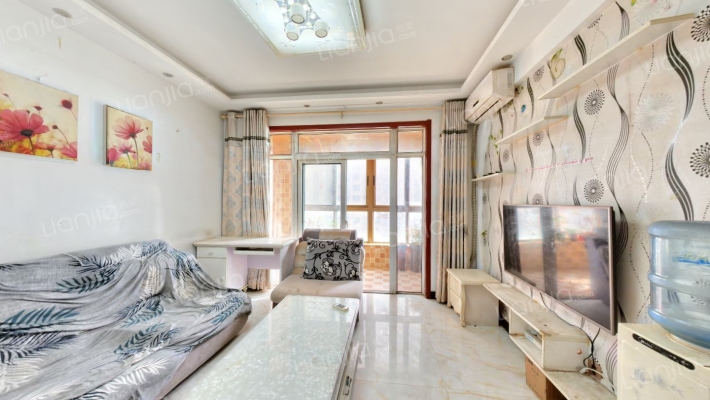 五湖名邸东区二手房实景图