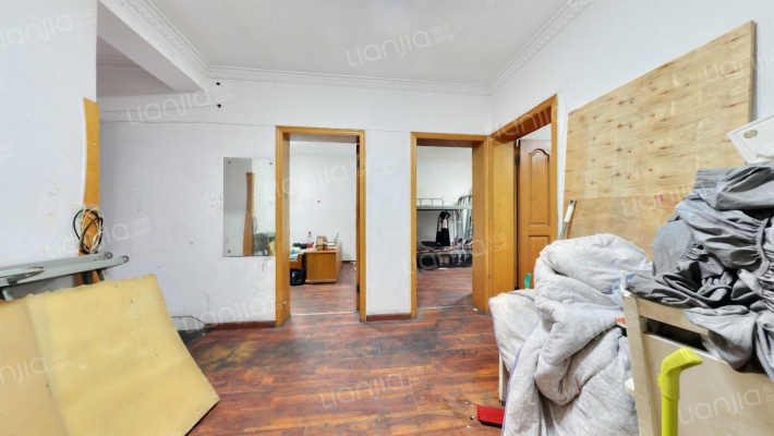 群和街7号二手房实景图