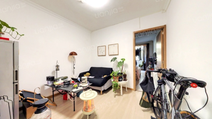 岳阳路77弄二手房实景图