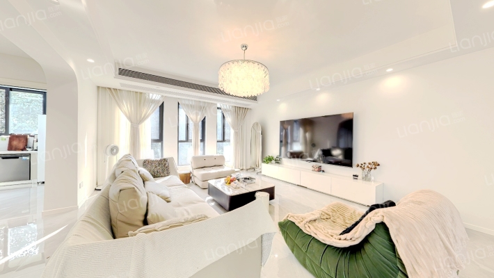 棠湖泊林小镇二手房实景图