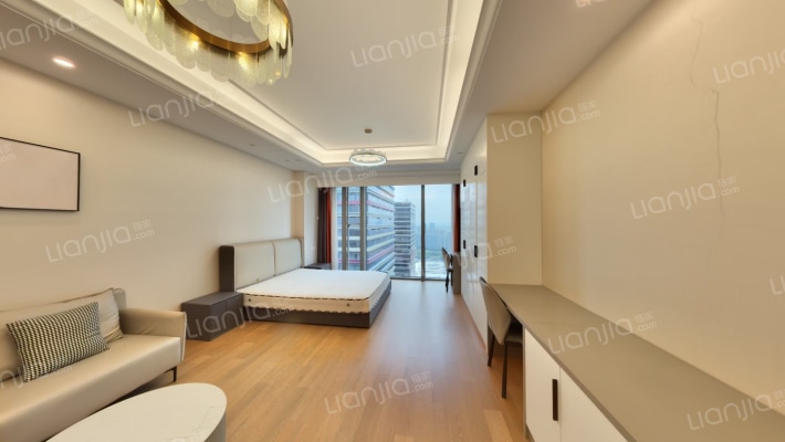 深蓝国际中心二手房实景图