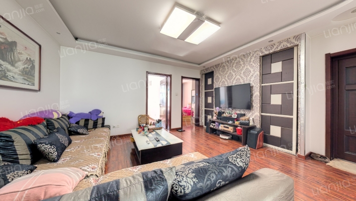 荆南小区二手房实景图