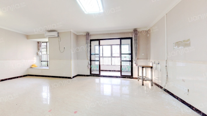 湖滨花园2期二手房实景图