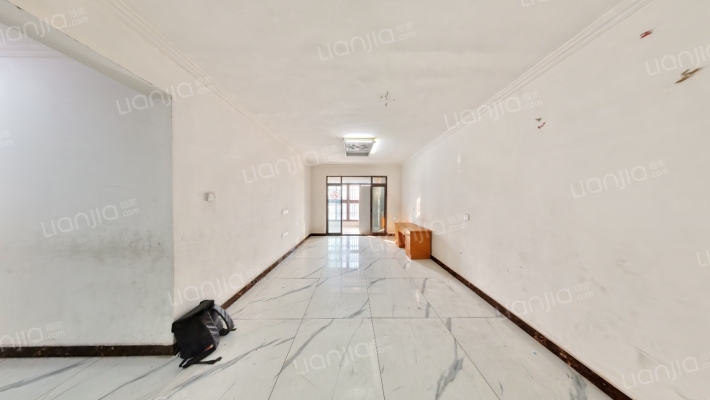 水岸明珠新都小区二手房实景图