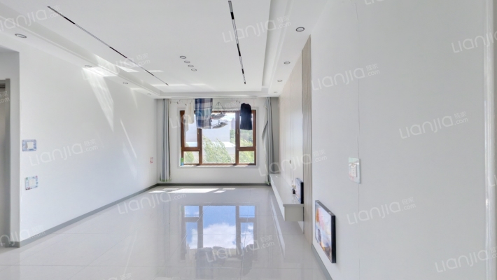 顺迈欣郡三期二手房实景图