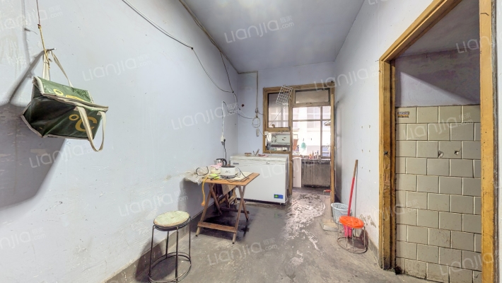 锦东路205号二手房实景图