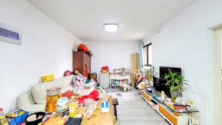 右岸景苑A区二手房实景图