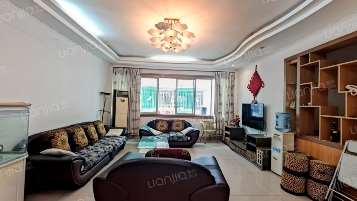 宝兴南街200号二手房实景图