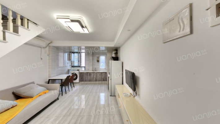 融创伊顿濠庭二手房实景图