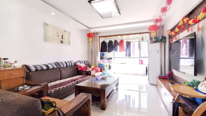 荷韵新村高层区二手房实景图