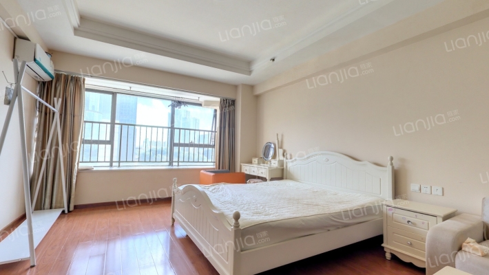 万达御湖公馆二手房实景图