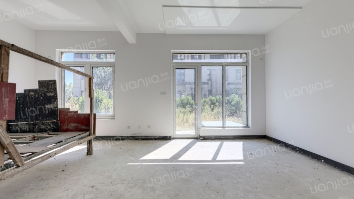 世茂璀璨天樾二手房实景图