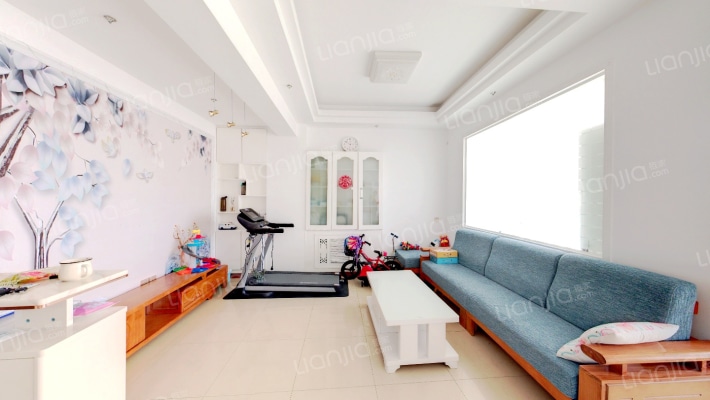 鸿峰花园东区二手房实景图