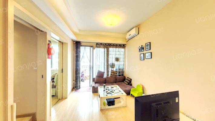 加怡花园二手房实景图