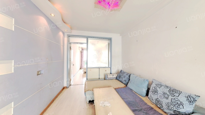 制锦市镇武街二手房实景图