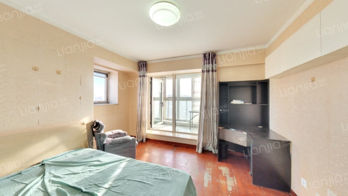 设计师广场二手房实景图