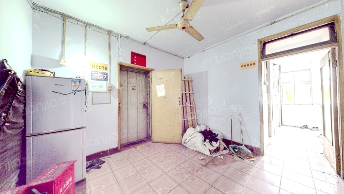 东四街147号二手房实景图