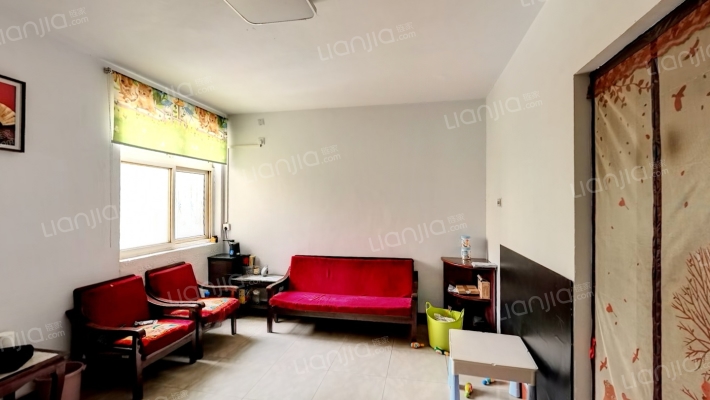 鸿鹰小区二手房实景图