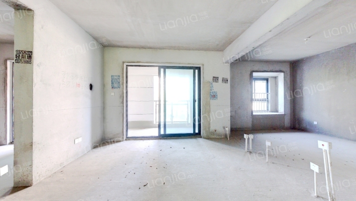 中船·翠湖名邸二手房实景图