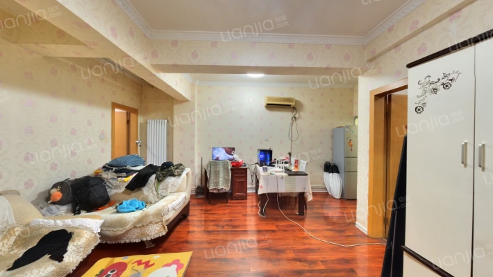 鑫盛大厦二手房实景图