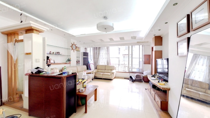 边防局大院二手房实景图