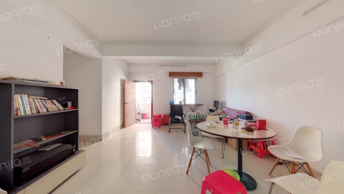 皇家花园二手房实景图