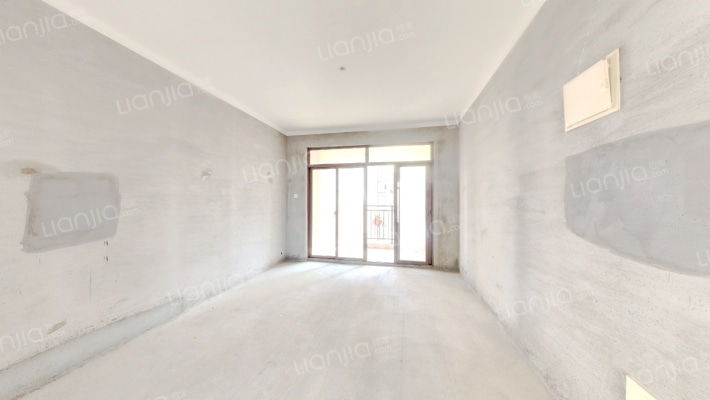 保利春天里二手房实景图