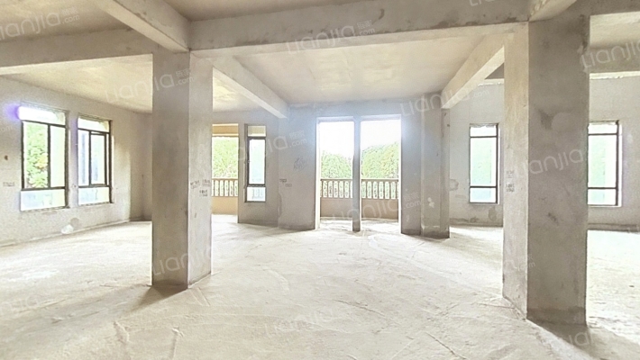 湖光月色二手房实景图