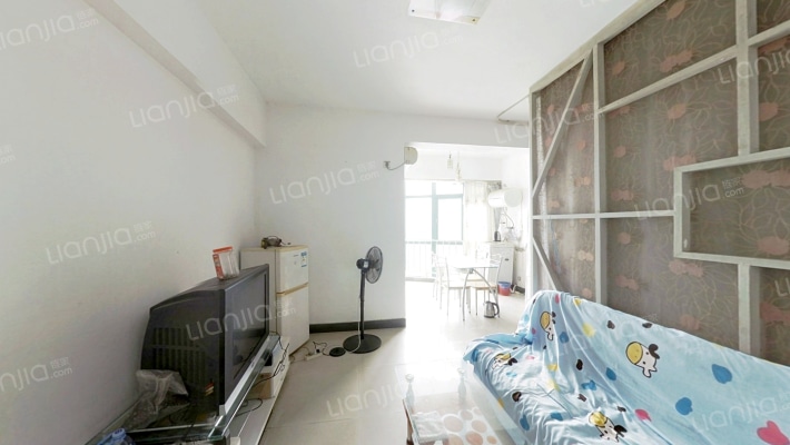 世纪公寓二手房实景图