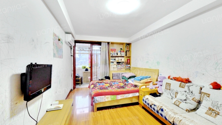 四中路68号院二手房实景图