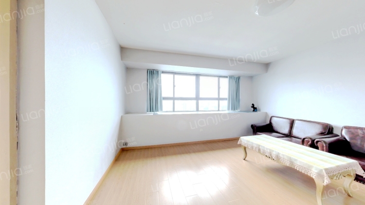 世纪中心二手房实景图