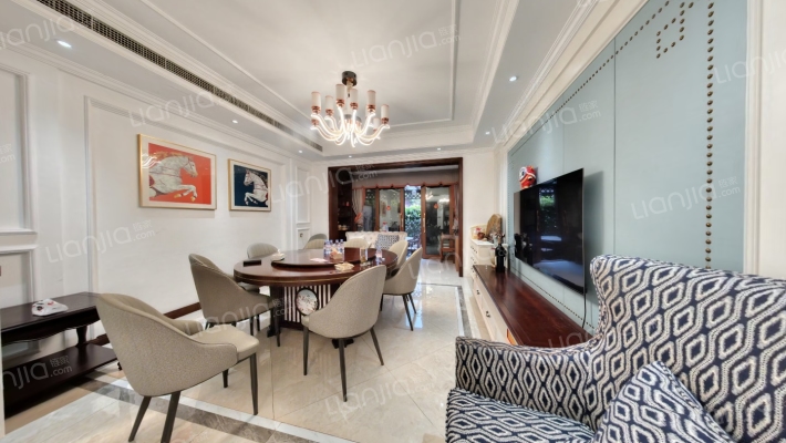 青房天韵华庭二手房实景图