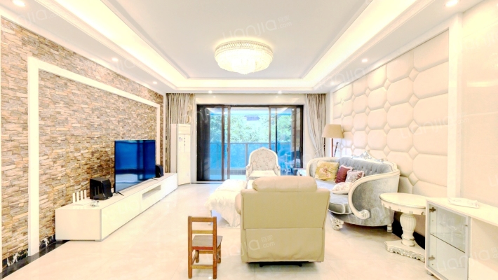 美的广场·擎峰二手房实景图