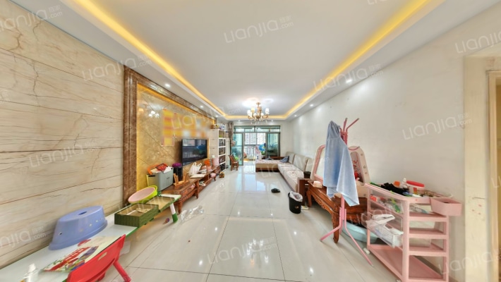 新城新世界一期二手房实景图