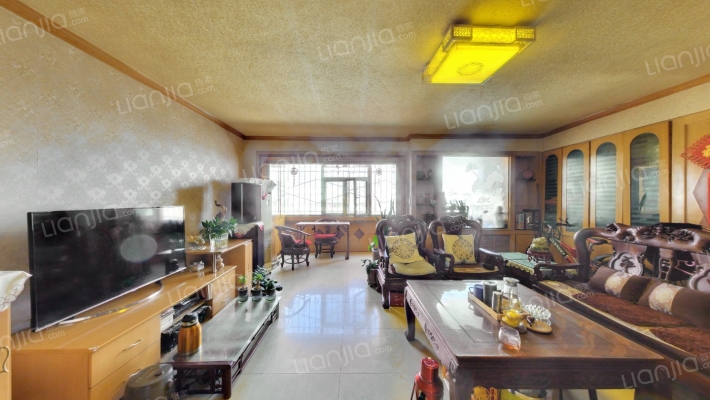 地中海118号住宅楼二手房实景图