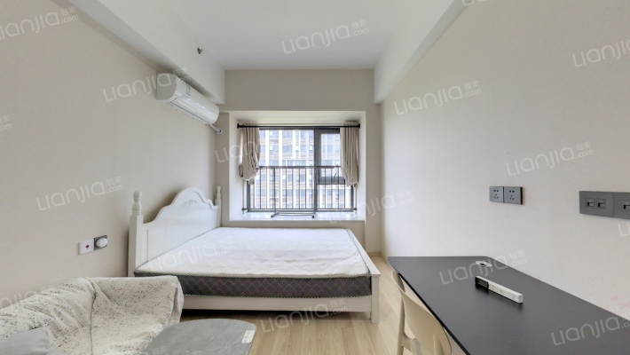 绿地万科云都会二手房实景图