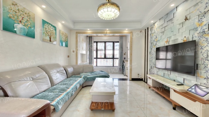 保利金香槟二手房实景图