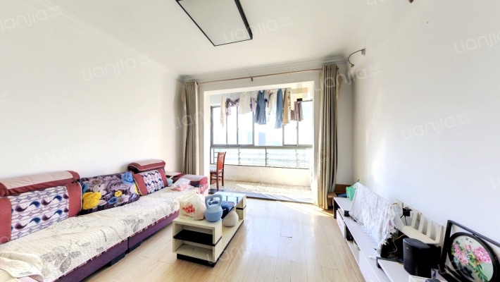 光谷地产湾郡二手房实景图