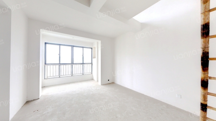 包基花苑二手房实景图