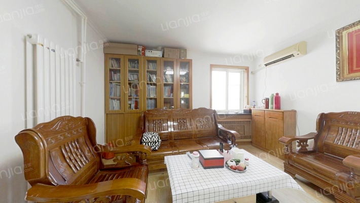 新岭花园一期二手房实景图