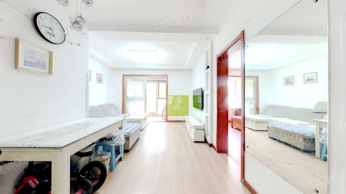 臻园二手房实景图