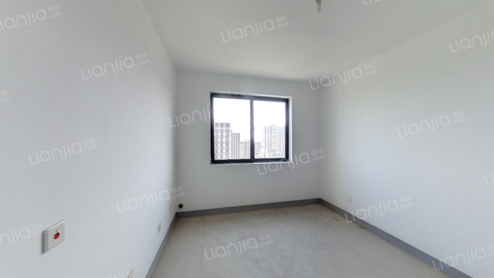 尚水湖畔淼园二手房实景图