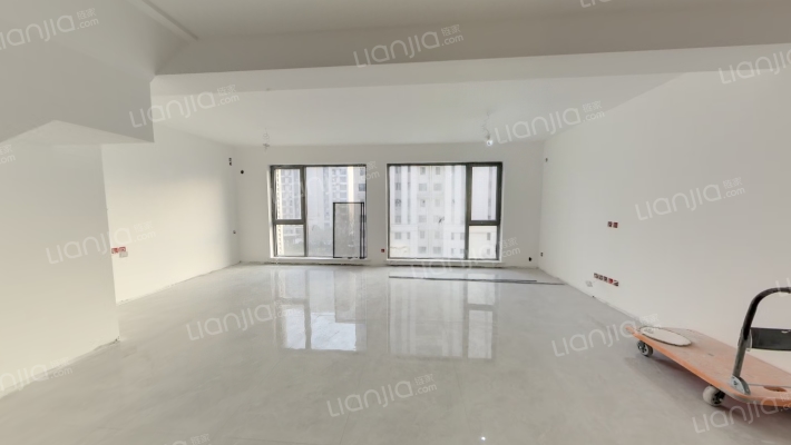 保利和光尘樾南区二手房实景图