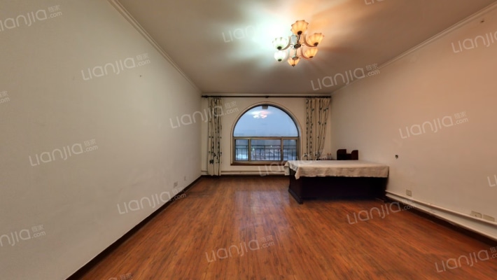 广场南楼二手房实景图